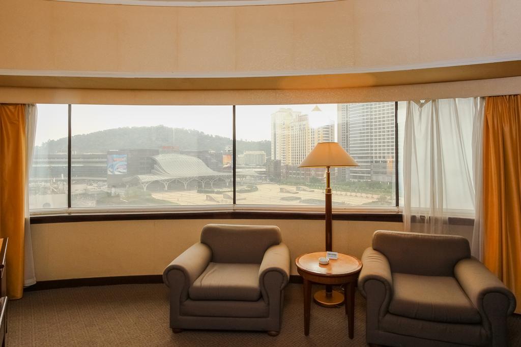 Star Hotel Guangzhou Exterior photo