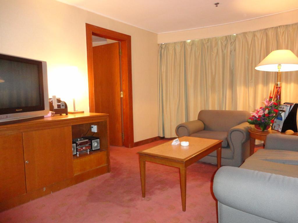 Star Hotel Guangzhou Room photo